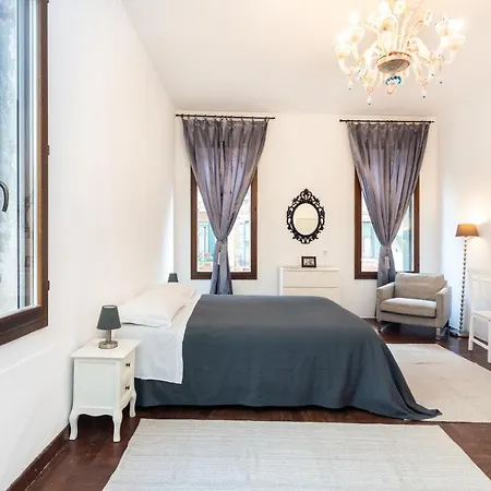 Lägenhet Dimora De Le Romite *