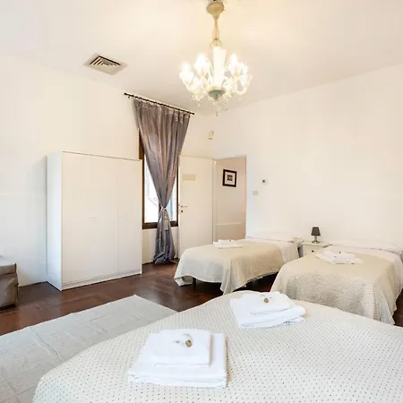 Apartment Dimora De Le Romite Venedig
