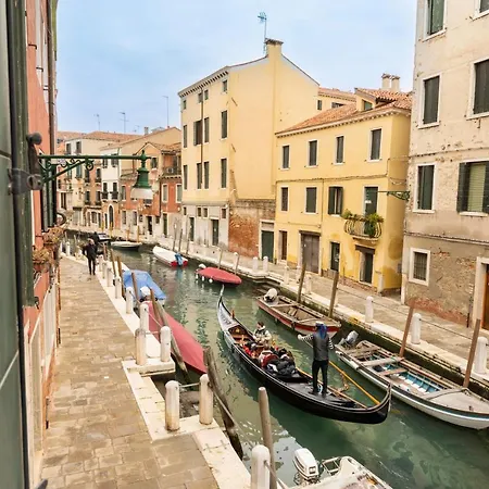 Dimora De Le Romite Lägenhet