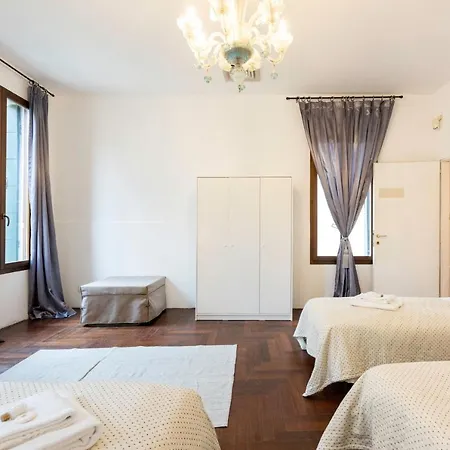 Dimora De Le Romite Apartment *