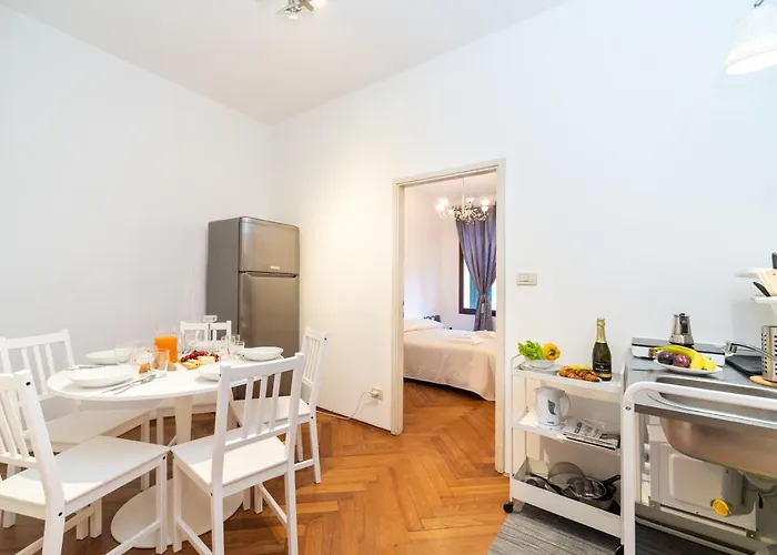 Dimora De Le Romite Apartment *