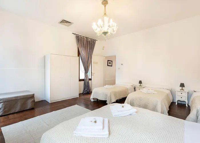 Apartment Dimora De Le Romite Venice